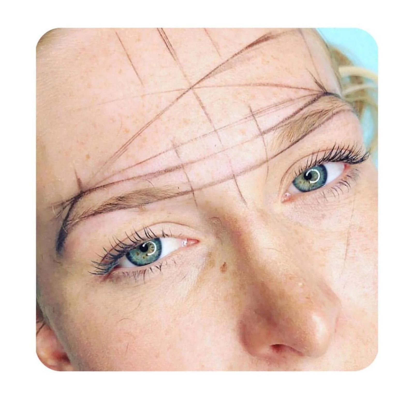 OPLEIDING "BROWMAPPING MET SUIKEREPILATIE" - Image 3